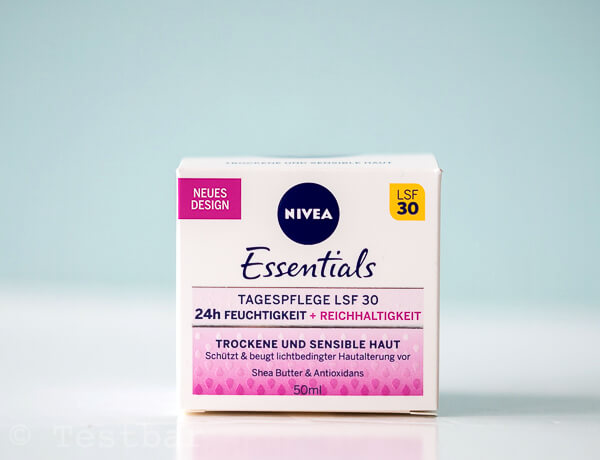 NIVEA Essentials 24h FEUCHTIGKEIT + REICHHALTIGKEIT Tagespflege LSF 30