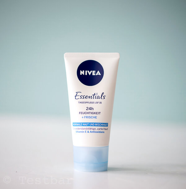 FRISCHE, GESCHMEIDIGE HAUT NIVEA - Essentials 24h FEUCHTIGKEIT + FRISCHE Tagespflege