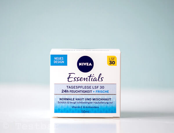 FÜR ZART GEPFLEGTE, GESUND AUSSEHENDE HAUT - NIVEA Essentials 24h FEUCHTIGKEIT + FRISCHE Tagespflege LSF 30