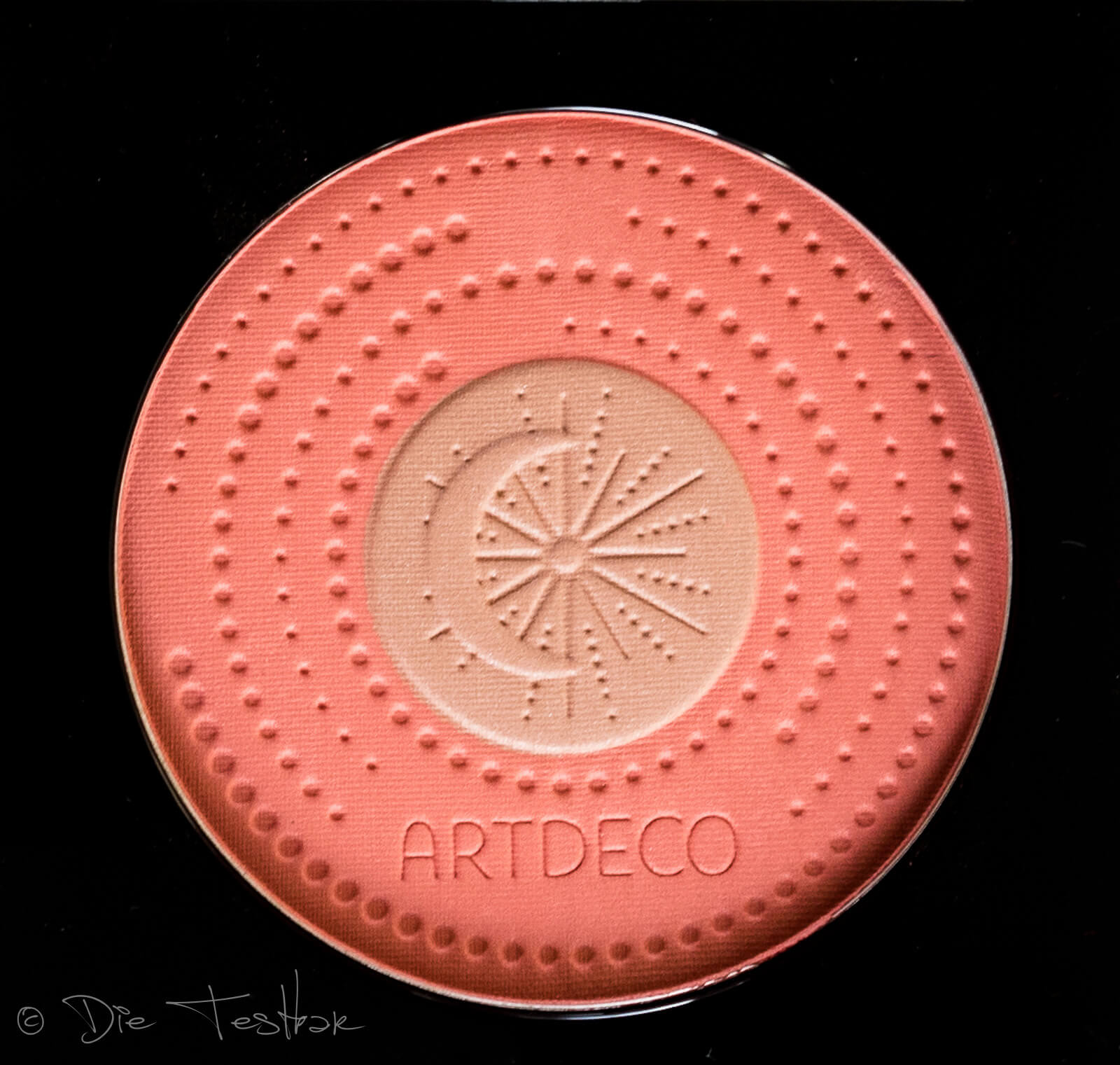 Cosmic Glam – die neue Glamour-Kollektion von ARTDECO 8 Cosmic Glam – die neue Glamour-Kollektion von ARTDECO 7