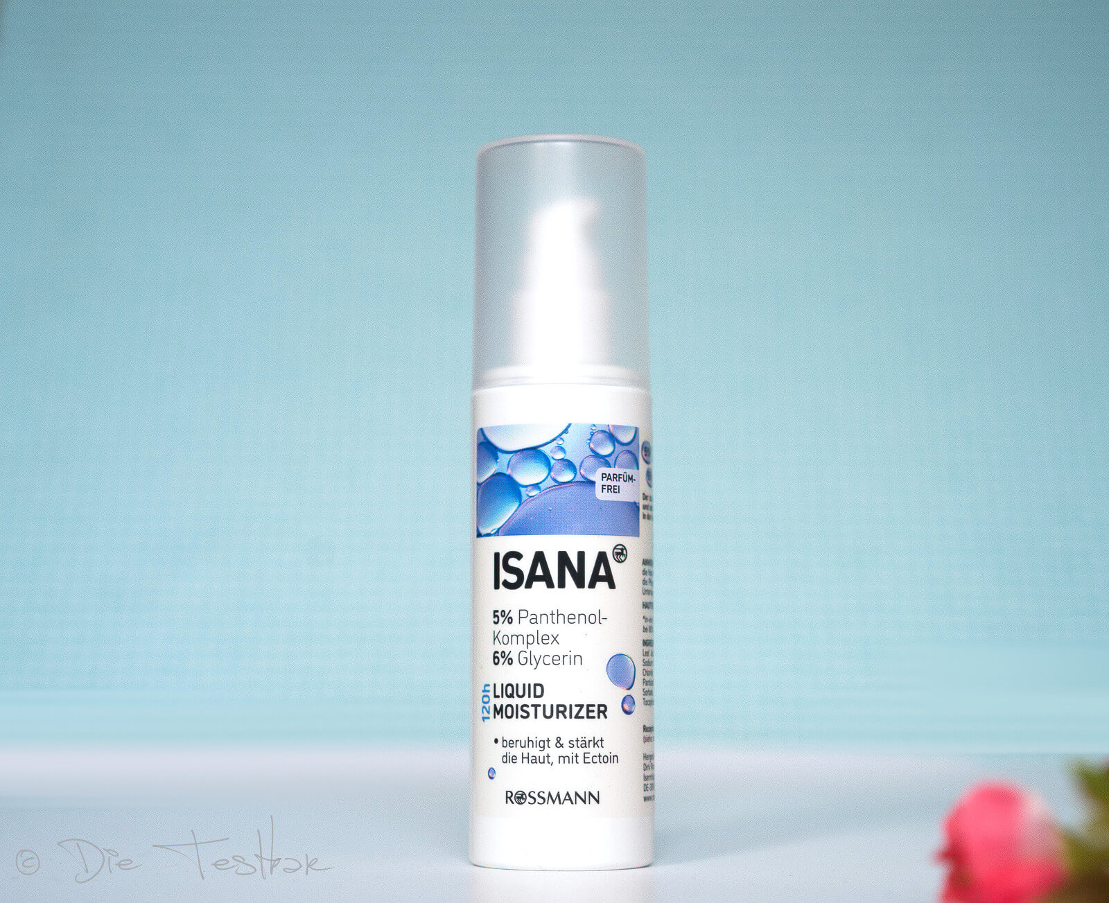 Feuchtigkeit, Beruhigung, Regeneration & sanfte Exfoliation – hochwertige Wirkstoffe in der Hautpflege von ISANA 32 Feuchtigkeit, Beruhigung, Regeneration & sanfte Exfoliation – hochwertige Wirkstoffe in der Hautpflege von ISANA 28