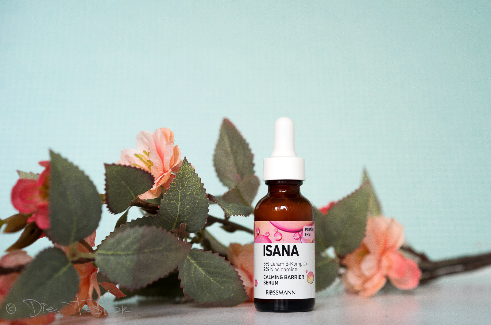 Feuchtigkeit, Beruhigung, Regeneration & sanfte Exfoliation – hochwertige Wirkstoffe in der Hautpflege von ISANA 5 Feuchtigkeit, Beruhigung, Regeneration & sanfte Exfoliation – hochwertige Wirkstoffe in der Hautpflege von ISANA 5