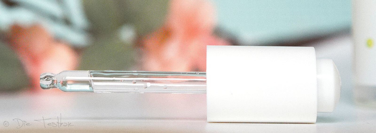 Feuchtigkeit, Beruhigung, Regeneration & sanfte Exfoliation – hochwertige Wirkstoffe in der Hautpflege von ISANA 18 ISANA AHA Peeling Konzentrat