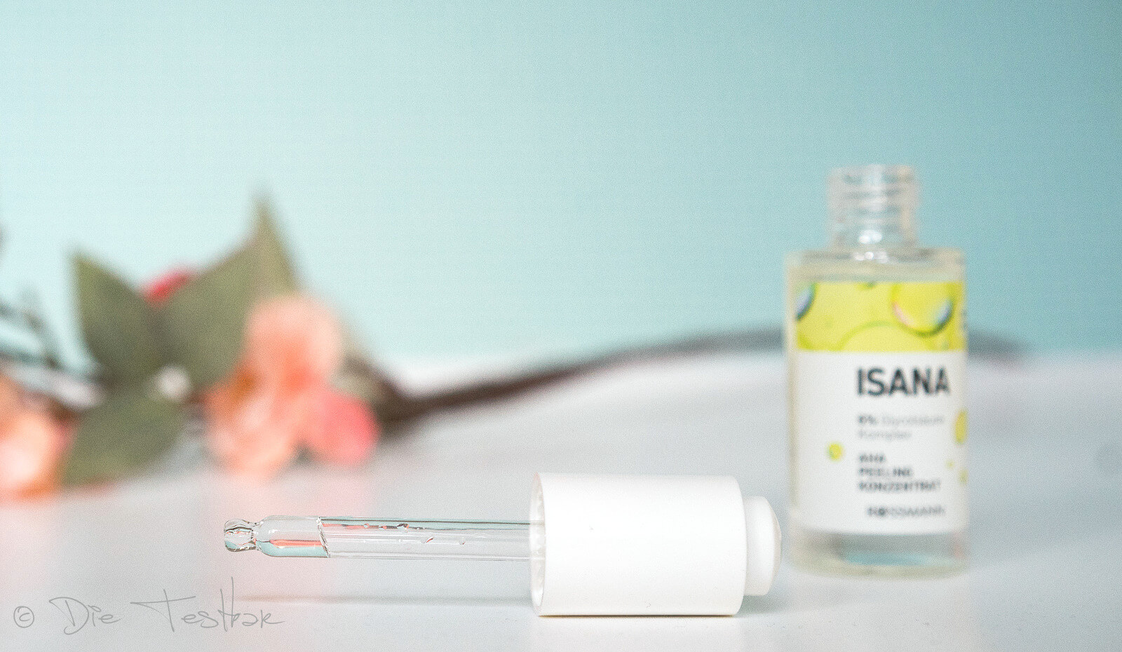 Feuchtigkeit, Beruhigung, Regeneration & sanfte Exfoliation – hochwertige Wirkstoffe in der Hautpflege von ISANA 17 Feuchtigkeit, Beruhigung, Regeneration & sanfte Exfoliation – hochwertige Wirkstoffe in der Hautpflege von ISANA 16