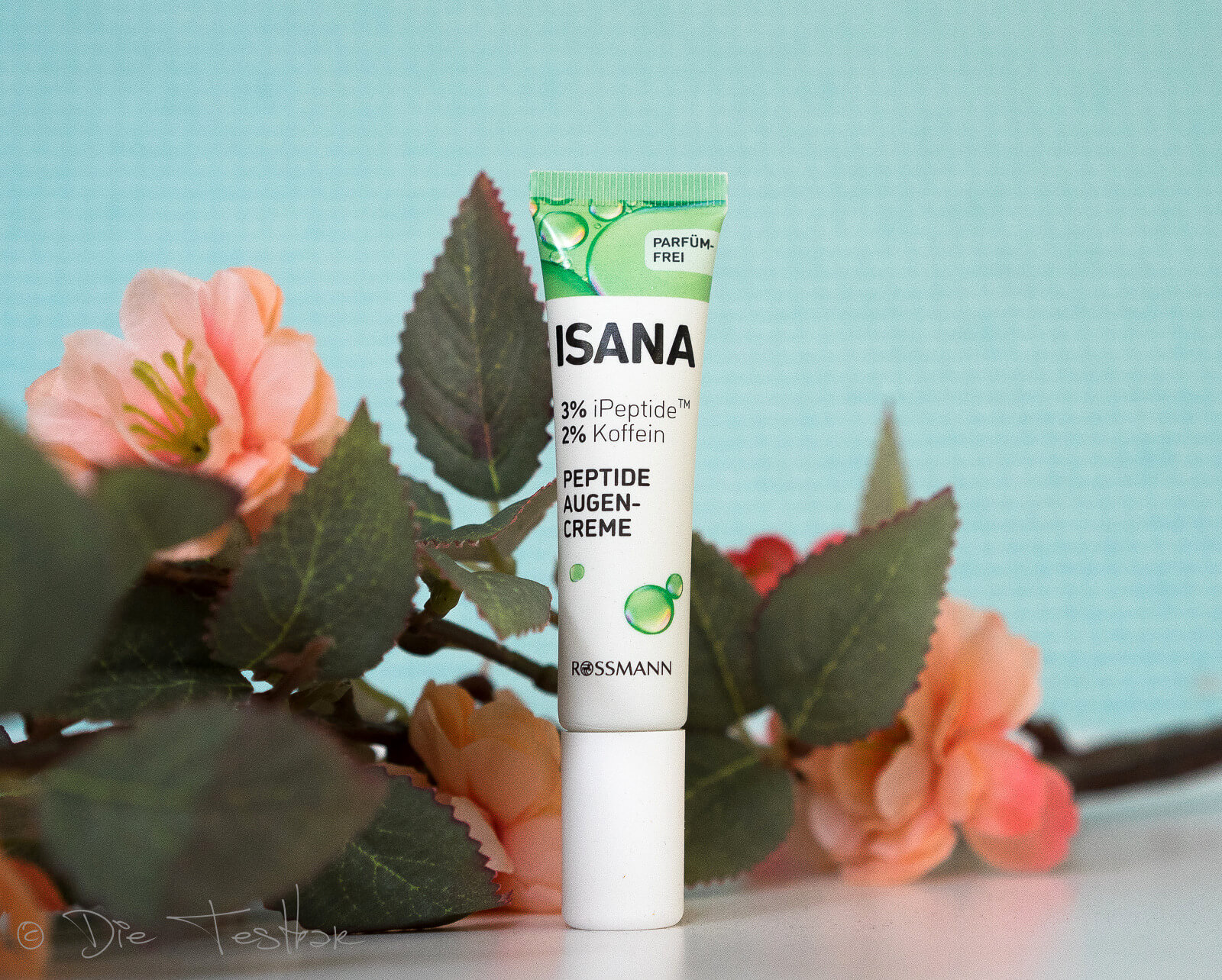 Feuchtigkeit, Beruhigung, Regeneration & sanfte Exfoliation – hochwertige Wirkstoffe in der Hautpflege von ISANA 25 Feuchtigkeit, Beruhigung, Regeneration & sanfte Exfoliation – hochwertige Wirkstoffe in der Hautpflege von ISANA 21