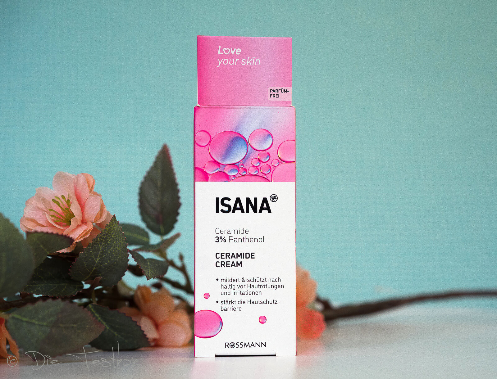 Feuchtigkeit, Beruhigung, Regeneration & sanfte Exfoliation – hochwertige Wirkstoffe in der Hautpflege von ISANA 9 Feuchtigkeit, Beruhigung, Regeneration & sanfte Exfoliation – hochwertige Wirkstoffe in der Hautpflege von ISANA 9