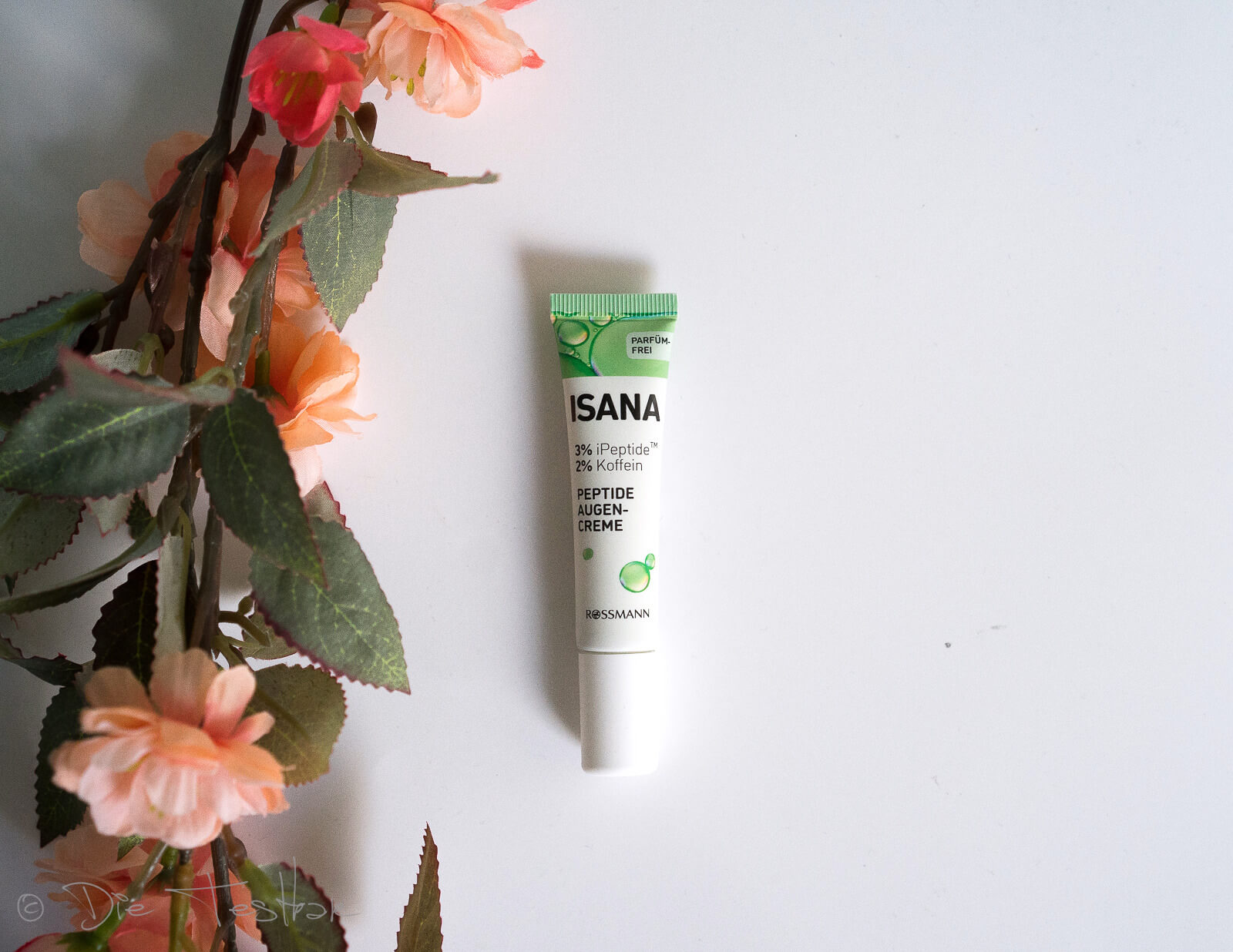 Feuchtigkeit, Beruhigung, Regeneration & sanfte Exfoliation – hochwertige Wirkstoffe in der Hautpflege von ISANA 26 Feuchtigkeit, Beruhigung, Regeneration & sanfte Exfoliation – hochwertige Wirkstoffe in der Hautpflege von ISANA 22