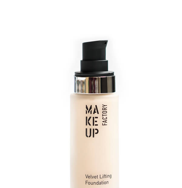 Make up Factory - Velvet Lifting Foundation Beige Porcelain