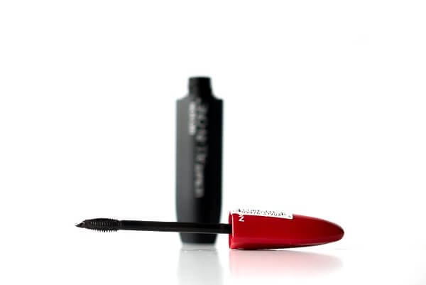 Revlon Ultimate All-in-One Mascara