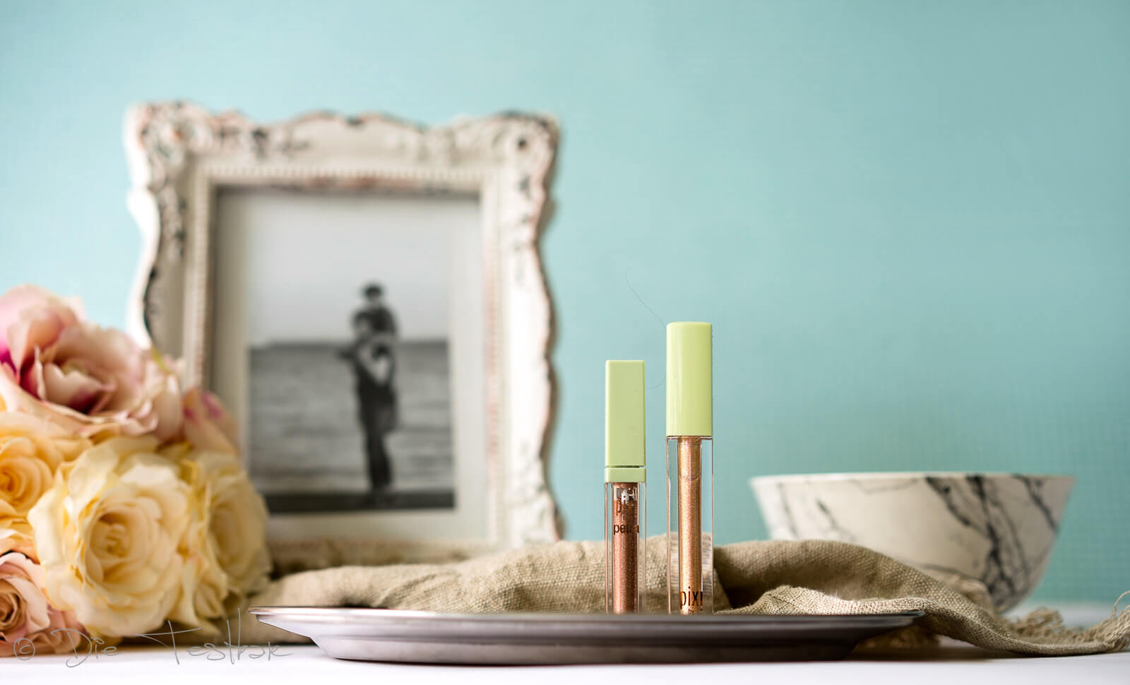 Für einen wunderschönes Make-up - Grundierungen, Concealer, Bronzer, Rouge, Lipcolors und Lidschatten von Pixi 72