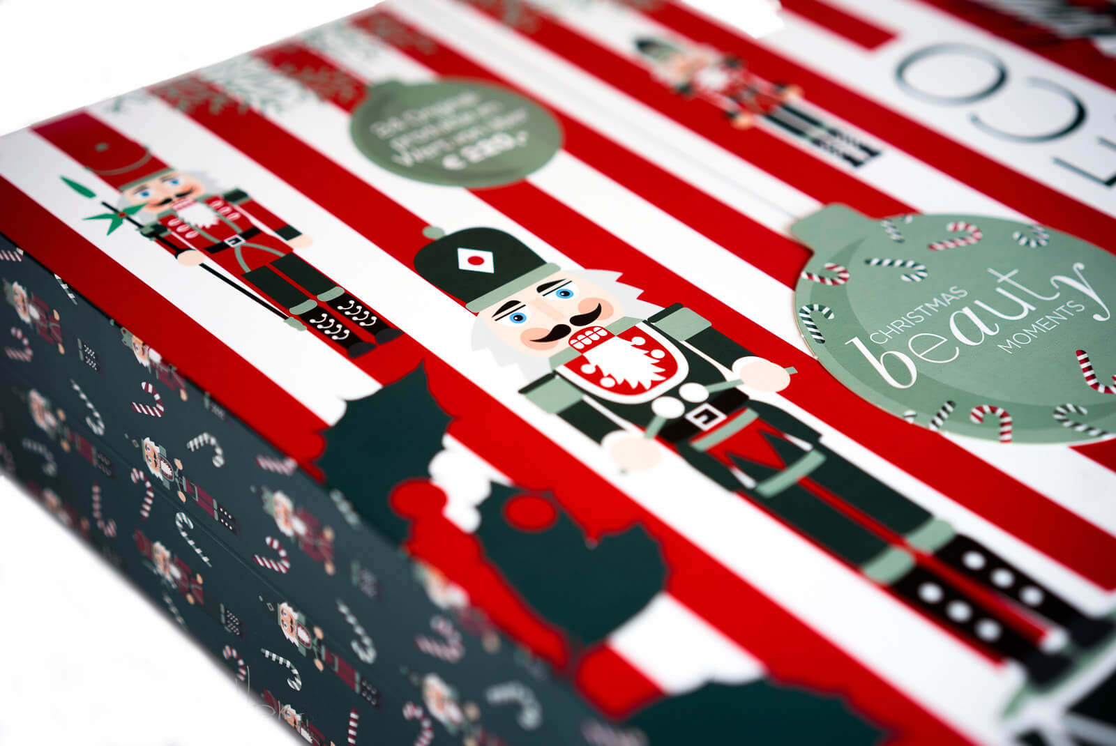 Gewinnspiel beendet - 2 x 1 Limitierter Beauty Adventskalender 2024 von Artdeco zu gewinnen 4
