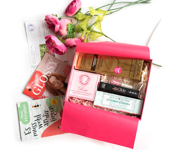 GLOSSYBOX Februar 2016 - Love is in the Air Edition