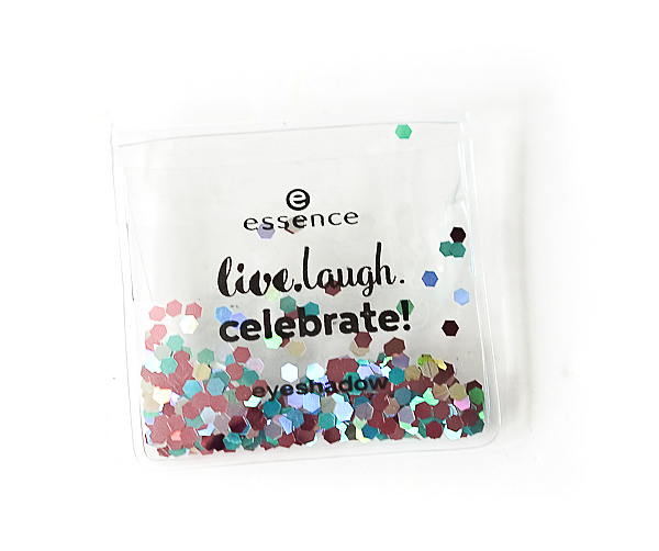 Essence - live.laugh.celebrate eyeshadow 04 und 05, Essence - live.laugh.celebrate highlighting powder 01, Essence - live.laugh.celebrate shimmer blush 01, Essence - live.laugh.celebrate palette 4er