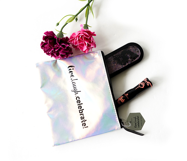 Essence - live.laugh.celebrate make-up bag