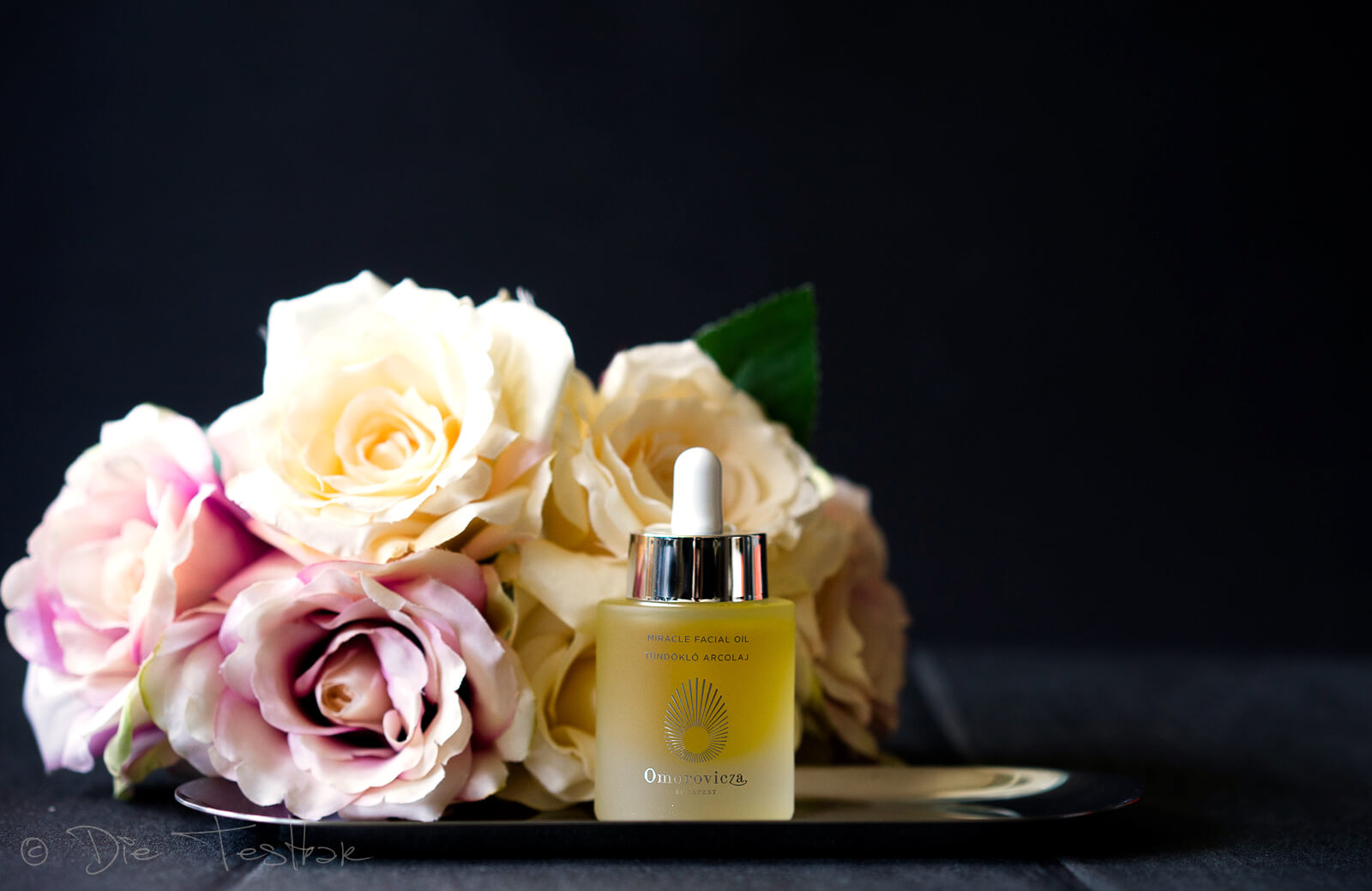 Miracle Facial Oil mit Bakuchiol - Gesichtsöl für jüngere, stark befeuchtete und Fettbefreite Haut von Omorovicza