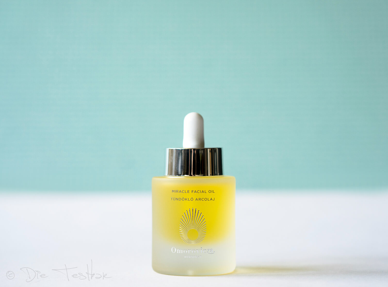 Miracle Facial Oil mit Bakuchiol - Gesichtsöl für jüngere, stark befeuchtete und Fettbefreite Haut von Omorovicza