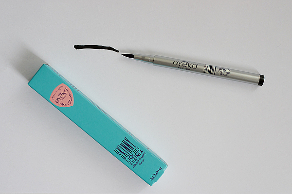 Skinny Liquid Eyeliner -ultra resistant- von Skin8