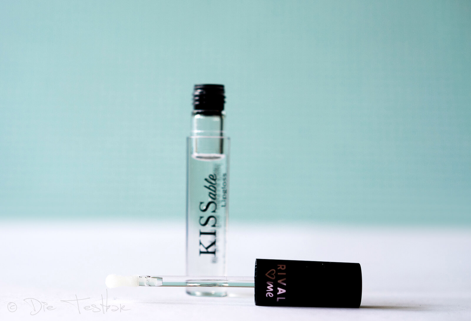 RIVAL loves me - Kissable Lipgloss