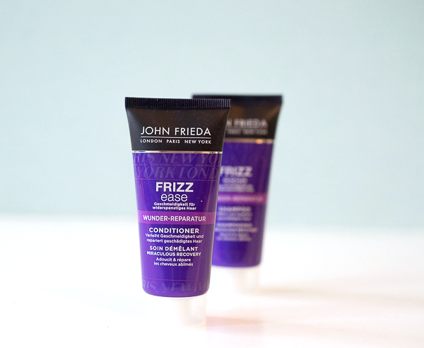 John Frieda - Frizz Ease Wunder-Reparatur Conditioner