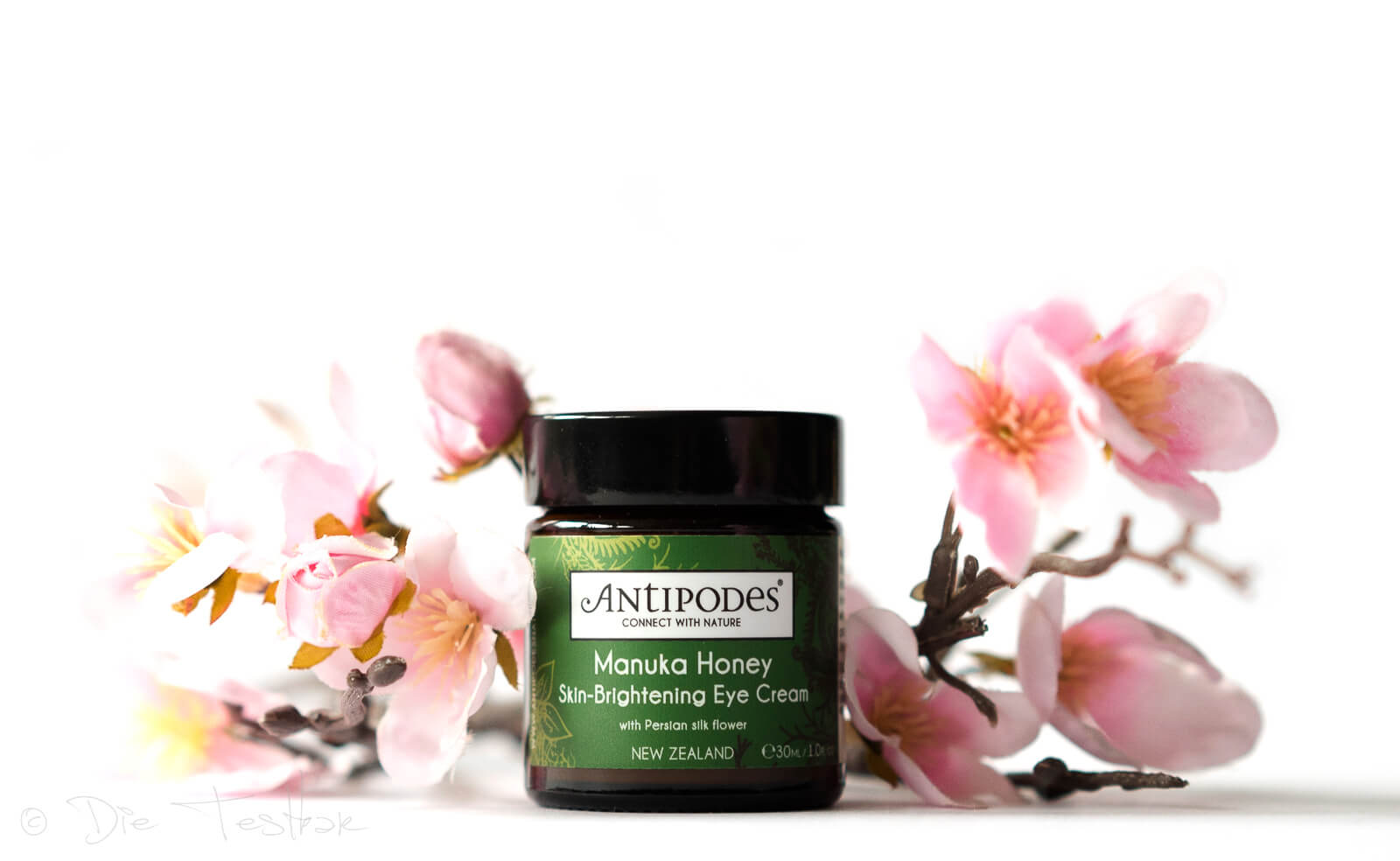 Antipodes Manuka Honey Eye Cream bei Blanda Beauty