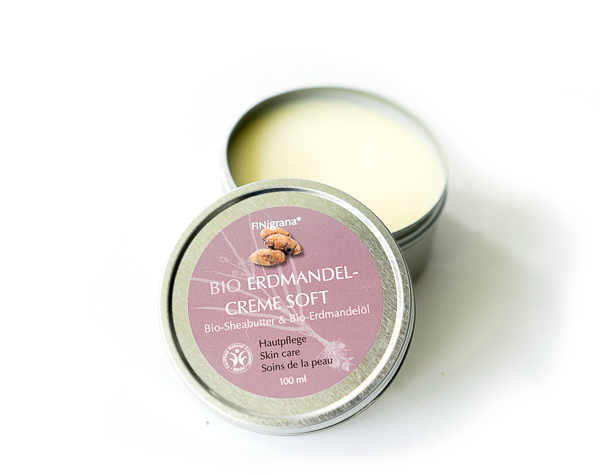 Bio Erdmandelcreme-Soft 15ml i. PE Tiegel + Umkarton