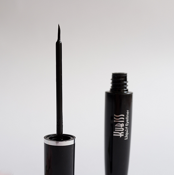 Natürlich schön mit der Fairy-Box - Kubiss Liquid Eyeliner - Black