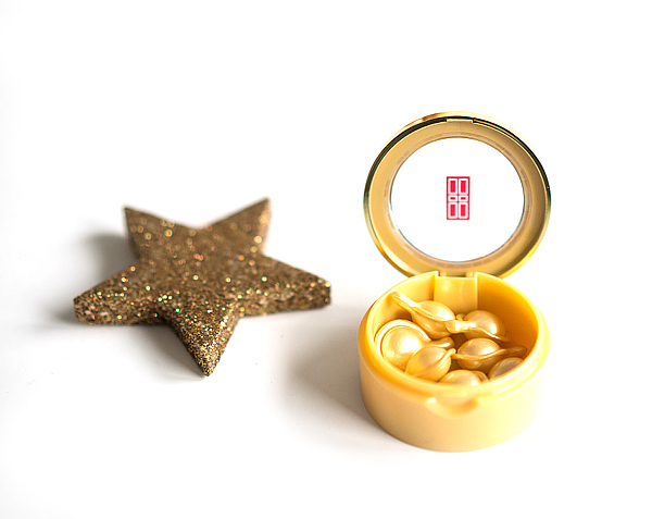 ELIZABETH ARDEN – Ceramide Capsules Daily Youth Restoring Serum