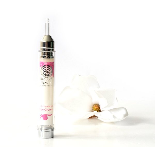 Anti-Aging - Silk Hyaluron Eye Creme von Regulat Beauty