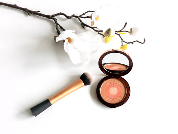 SUN BLUSHER Dreifarbiger Blusher mit dezentem Schimmer