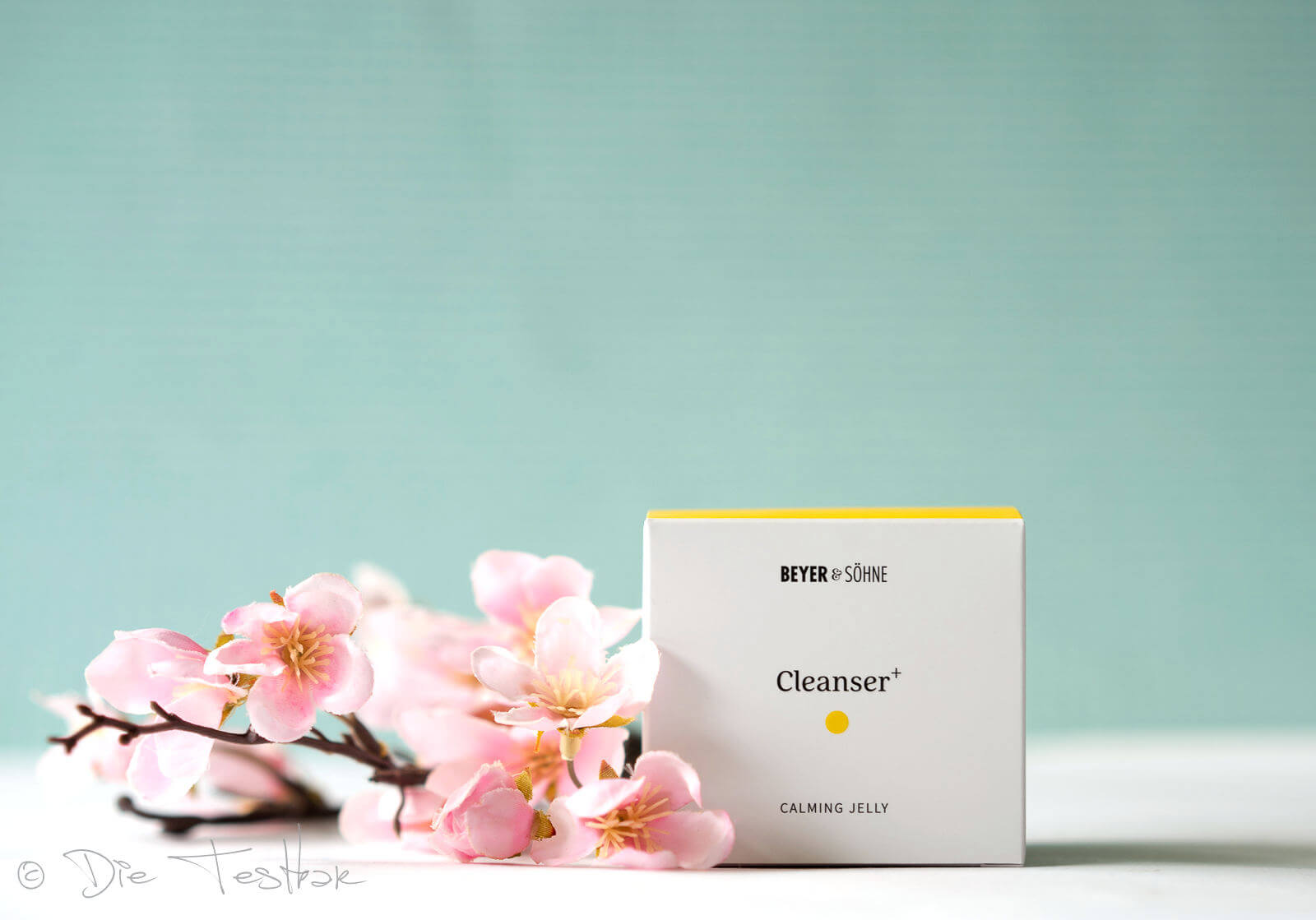 Cleanser+ für ein luxuriöses Reinigungsgefühl - Sanfter Gel-to-Milk Cleanser von Beyer & Söhne  1