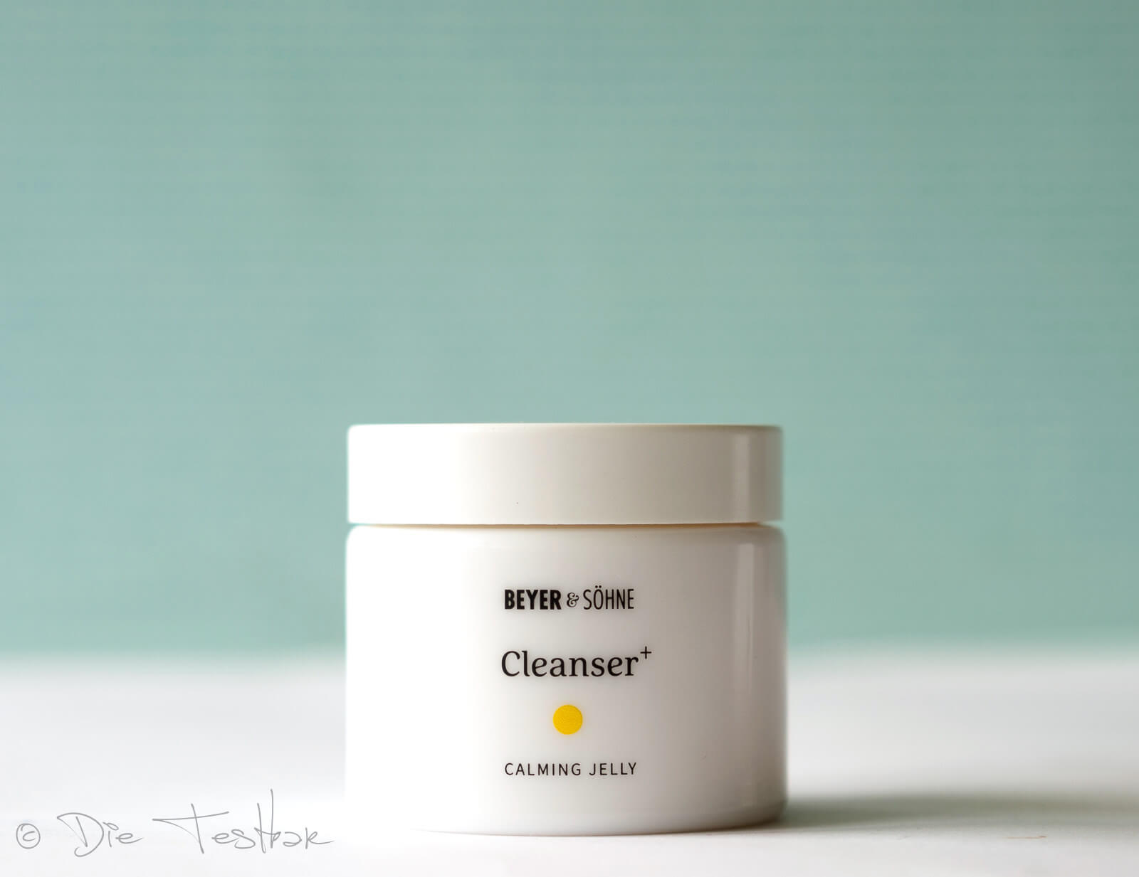 Cleanser+ für ein luxuriöses Reinigungsgefühl - Sanfter Gel-to-Milk Cleanser von Beyer & Söhne  3