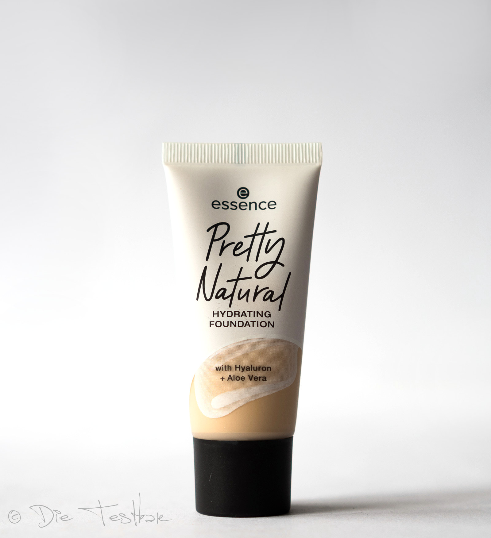 essence cosmetics - Make-up Pretty Natural Hydrating Foundation und Concealer Skin Lovin' SENSITIVE 4