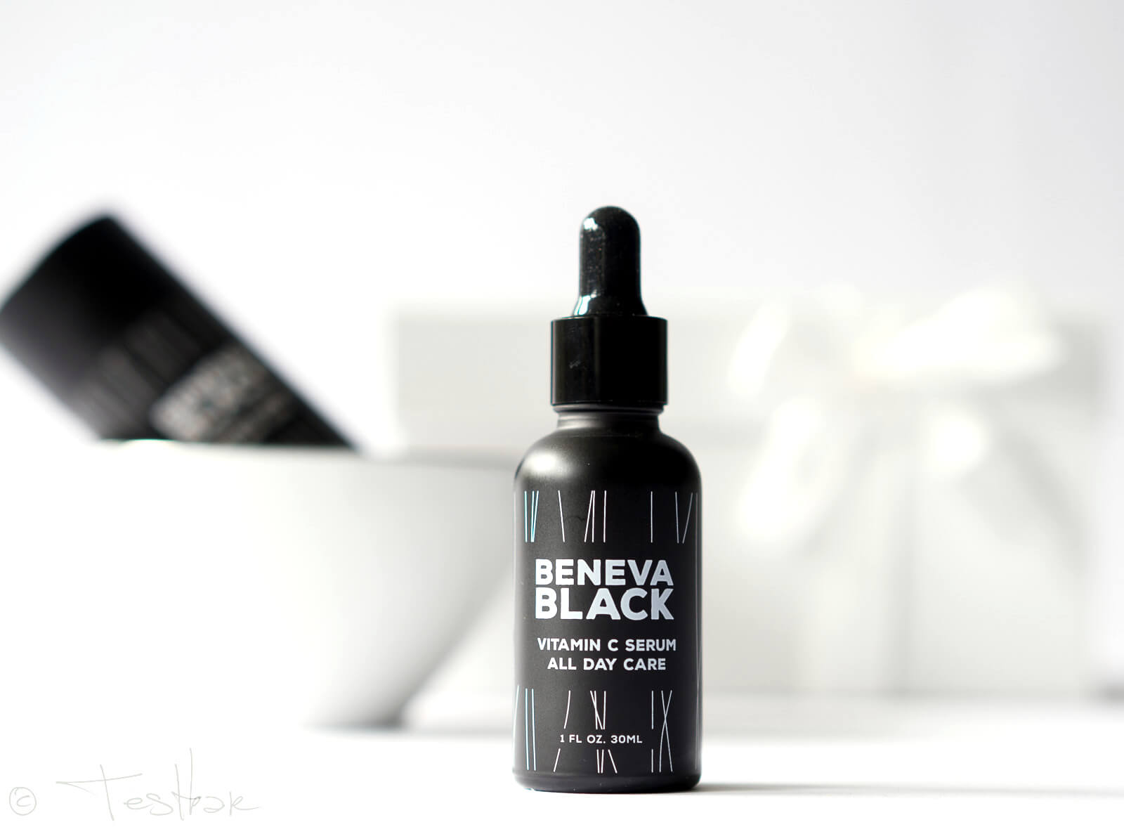 Day Care - Tagespflege - Beneva Black Vitamin C Serum