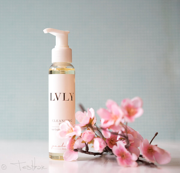 LVLY by Paola Maria mit Manuka-Honig-Extrakt