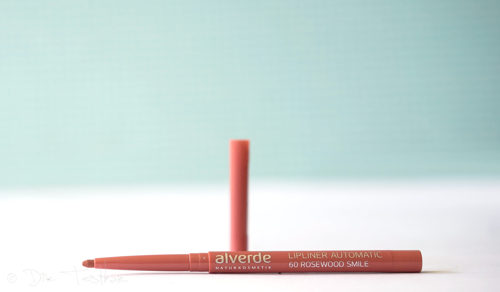 alverde Naturkosmetik - Matt Lipstick, Automatic Lipline