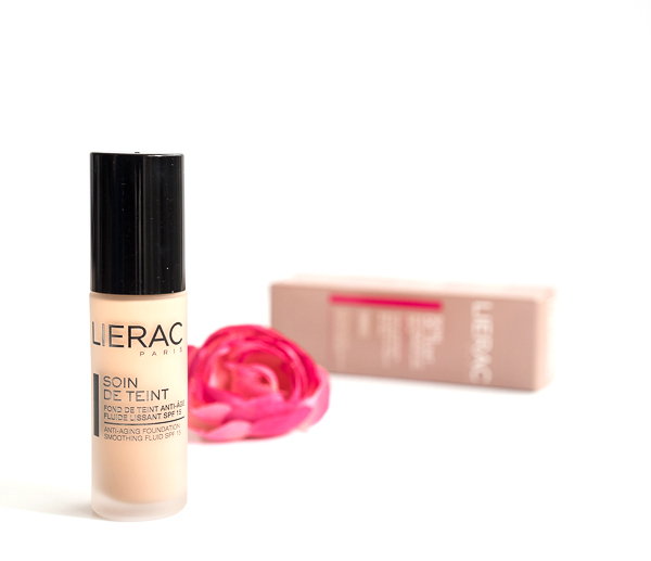SOIN DE TEINT - Glättendes Make-up Fluid von Lierac