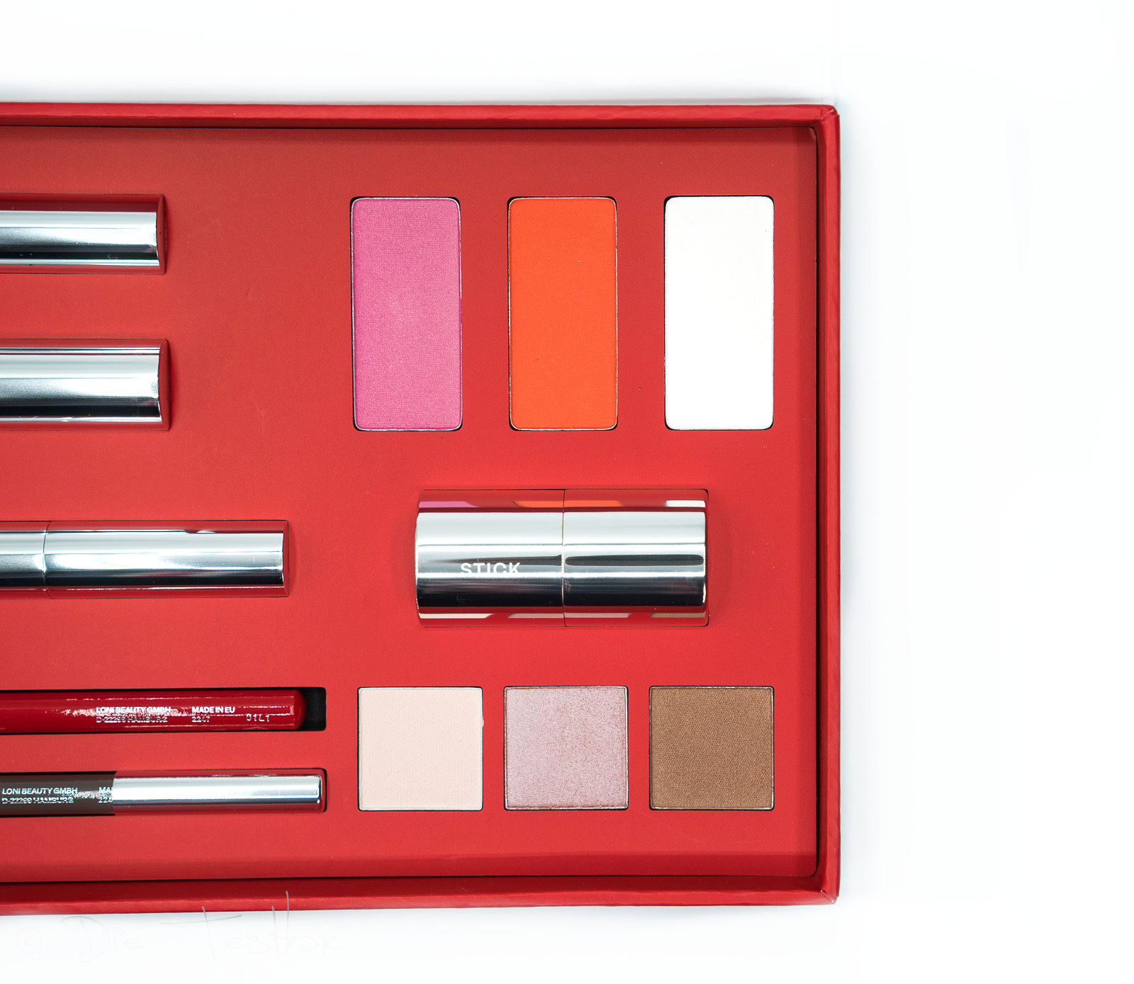 Make-up-Artist in Palettenform – Full-Look-Palette – THE FACE EDITION No 2 - Get reddy von LONI BAUR 7