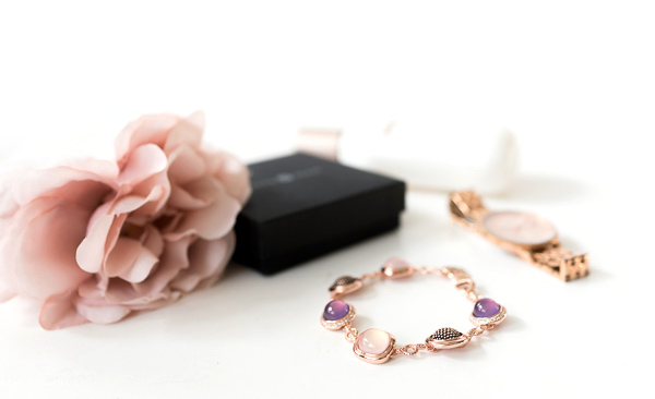 Water Lilly Rose Bracelet von Pippa & Jean