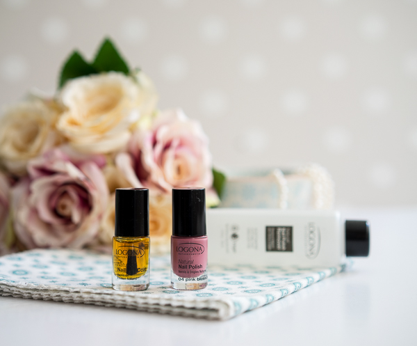 Natural Nail Polish no 04 pink blossom und Natural Nail Top Coat