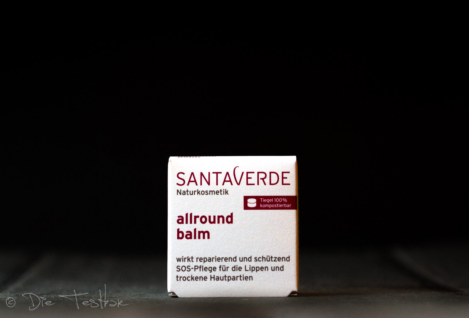 Die SOS-Pflege für die Lippen und trockene Hautpartien - allround balm von Santaverde 1