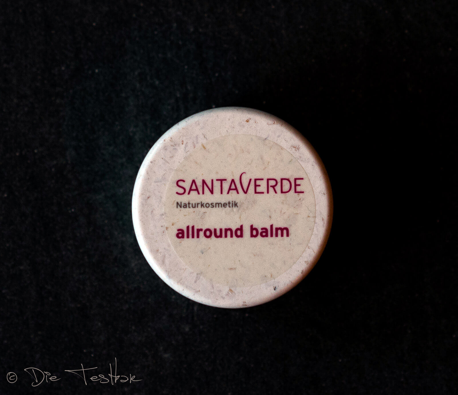Die SOS-Pflege für die Lippen und trockene Hautpartien - allround balm von Santaverde 3