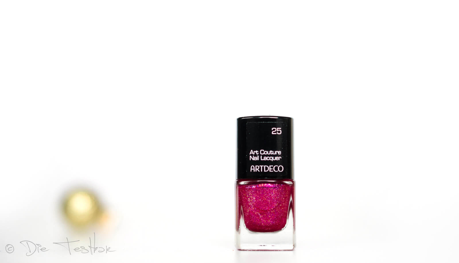 Funkelnder Auftritt - Festlicher Look mit der All that Glitter-Kollektion von Artdeco 60