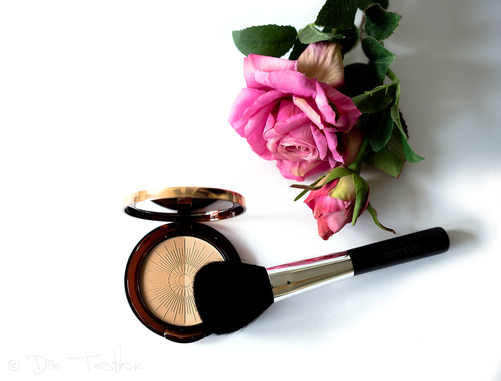 Bronzing Powder Compact long-lasting