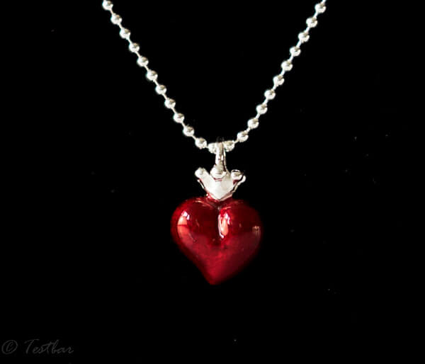 Gewinnset 1 - Crown of my heart, kl. Herz Anhänger aus Silber mit Brandlack an zauberhafter Kugelkette aus Silber