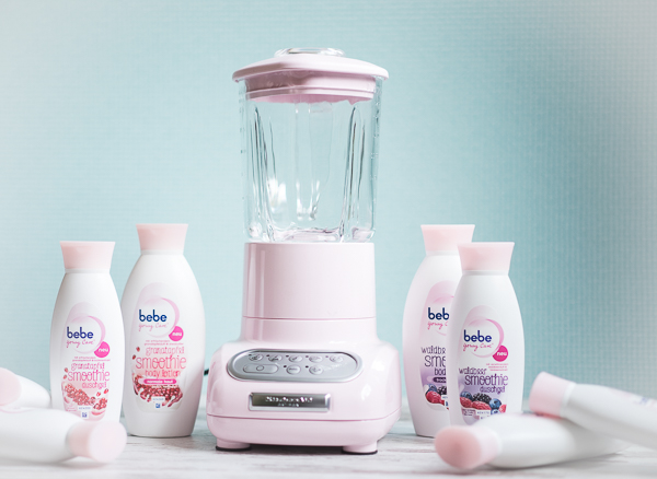 Artisan Blender von KitchenAid und bebe Smoothies zu gewinnen