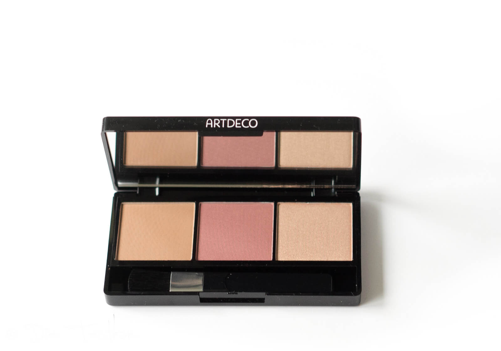 Face-, Bronze-, Blush- und Glow Paletten von Artdeco 17