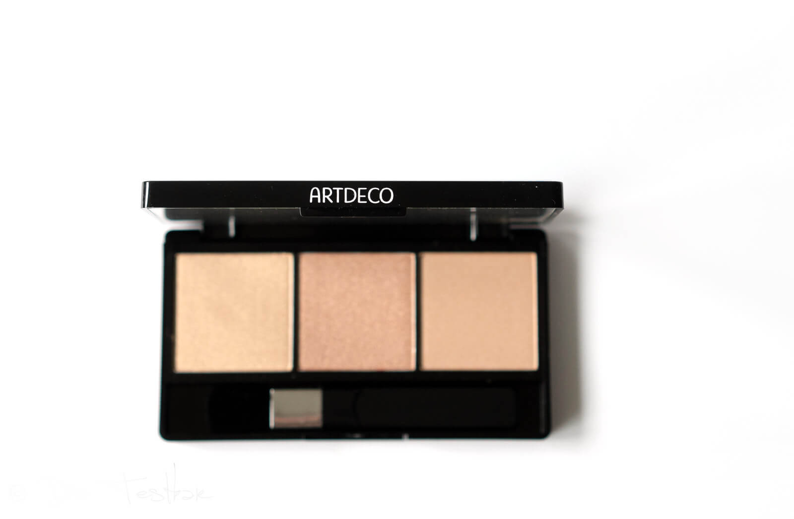 Face-, Bronze-, Blush- und Glow Paletten von Artdeco 64