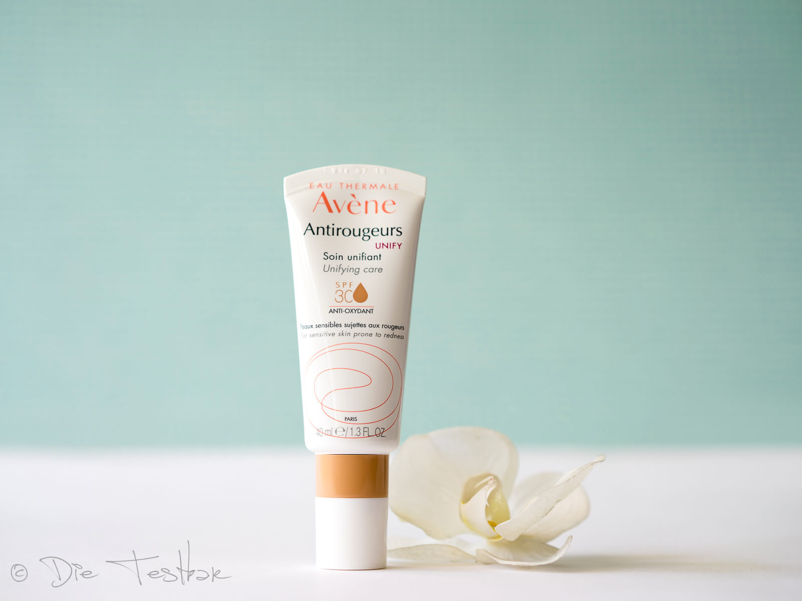 Avène Antirougeurs UNIFY Getönte Gesichtspflege SPF 30