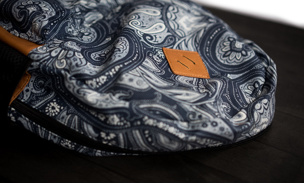 Rucksack mit Paisley-Muster