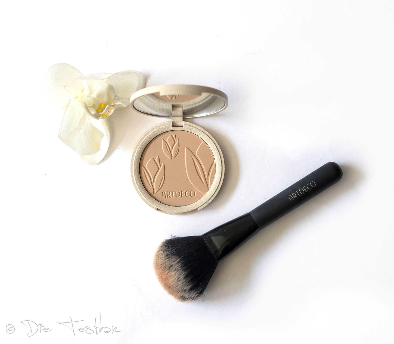Wunderschönes und haltbares Sommer-Make-up mit Artdeco 5